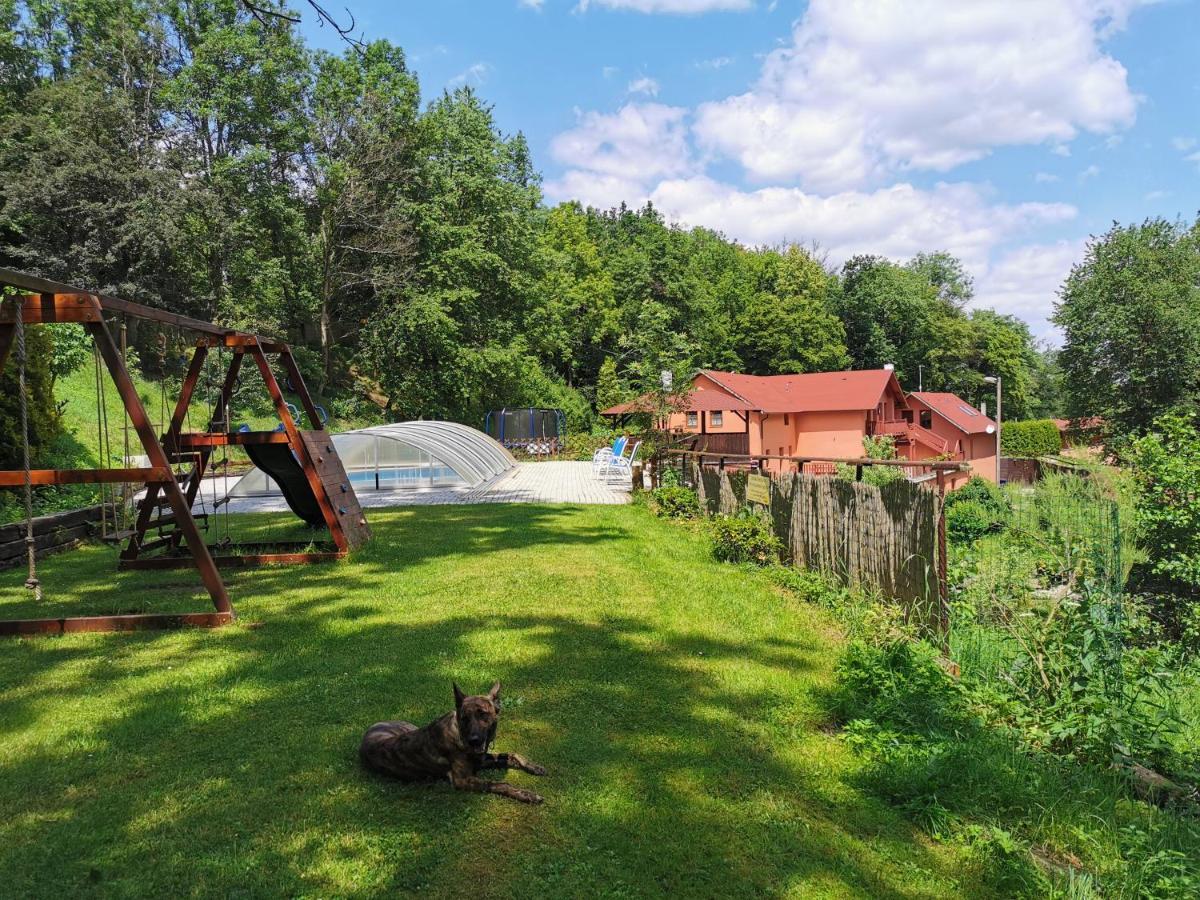 Liškův Mlýn Orlická přehrada Hotel Milesov Exterior foto