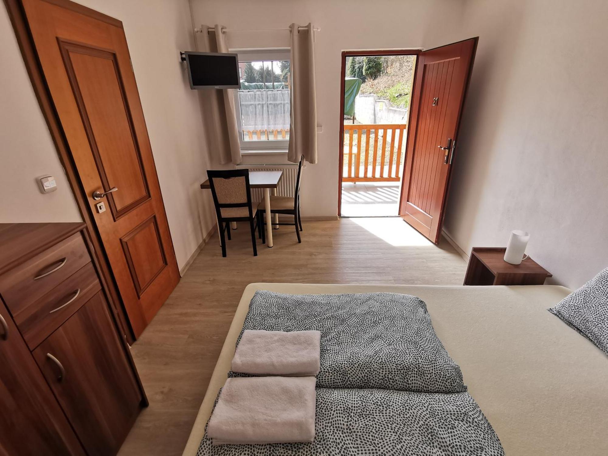 Liškův Mlýn Orlická přehrada Hotel Milesov Exterior foto